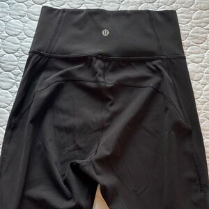 Lululemon sz 6 Black Ultra High Rise Leggings Tights with Mesh Panels